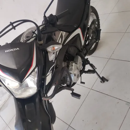 Moto seminova