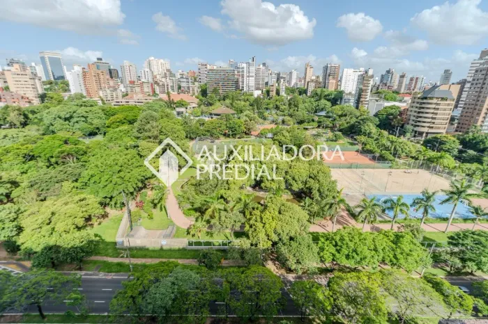 Cobertura rara na Bela Vista com piscina e privacidade!