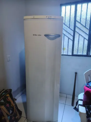 Freezer Vertical Electrolux Branco - Funcionando Perfeitamente!