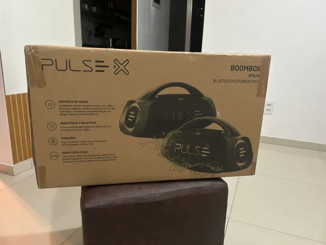 Caixa de som Pulse x boombox nova sem uso ! 