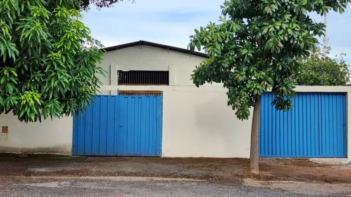 Imóvel para aluguel com 128 metros quadrados em Jardim Adeláide - Hidrolândia - GO