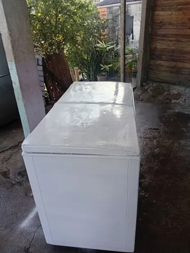 Vendo freezer para sair logo