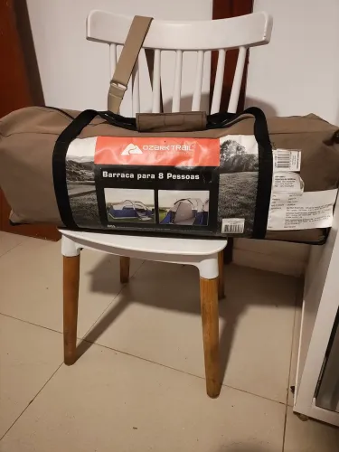 Barraca para 8 pessoas com 2 divisões altura central 1.80 marca ozarktrail