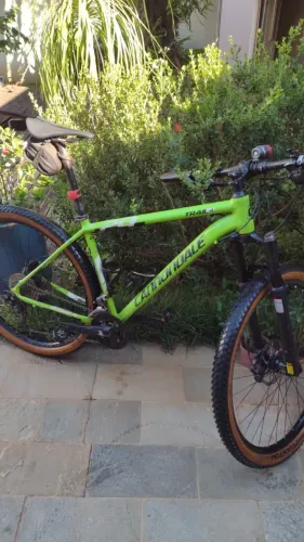 Mountain Bike Cannondale - Bicicleta aro 29