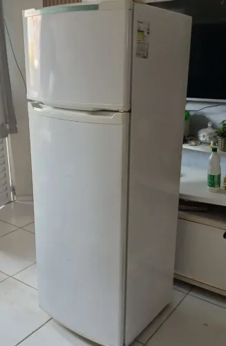 Geladeira Consul gelo seco 