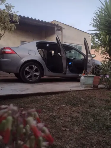 Renault Megane Sedan Expression Hi-flex 1.6 16V 2007