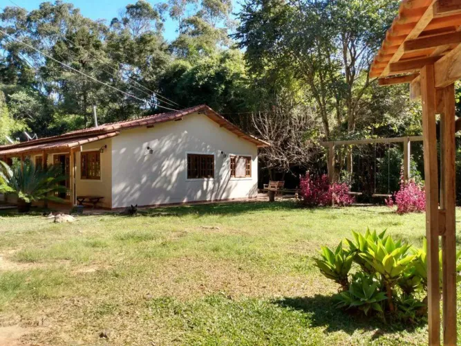 Chácara à venda em Delfim Moreira, Monteiro, com 3 quartos, com 1000 m²