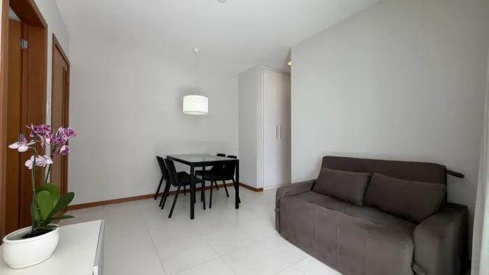 Apartamento para Locação em Salvador, Itaigara, 1 dormitório, 1 banheiro, 1 vaga