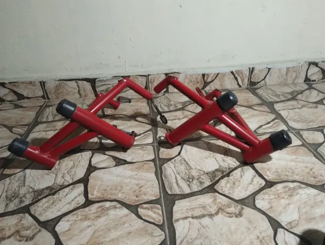 Vendo stunt Race para Bros 160 e XRE 190,ano até 2024,valor 250.