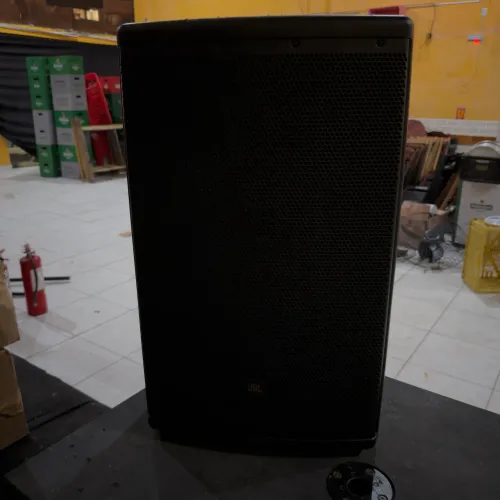 Caixa jbl eon 615
