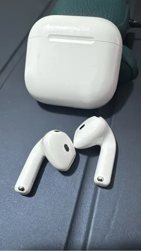 AirPods 4 Cancelamento de Ruído