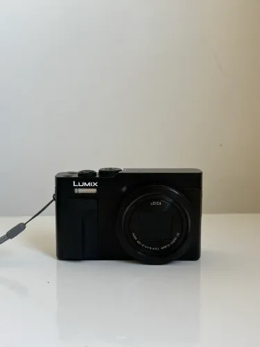 Panasonic Lumix DC-TZ99 (ou ZS99)