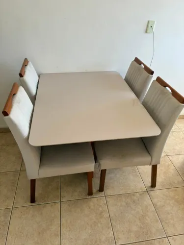 Mesa de Jantar 4 lugares
