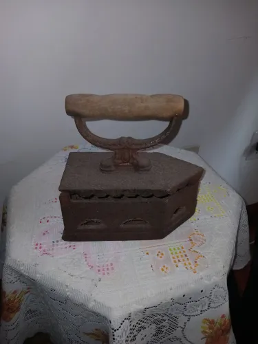Ferro antigo