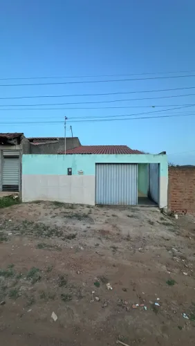 Casa A venda ou troca em carro e pega a torna 