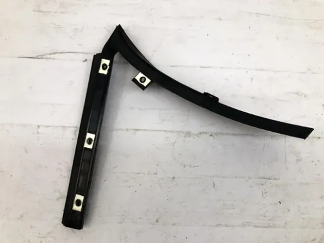 Suporte Traseiro Esquerdo Para Choque Passat Variant 1997 00