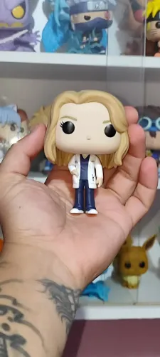 Funko Pop Grey's Anatomy- Meredith Grey #1074 e Derek Shepard #1075 - COM CAIXAS