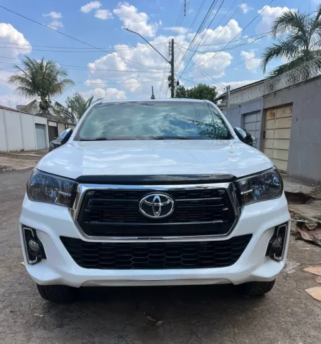 Pára-choque ,Faróis ,Lanternas e Farol de milha Original Hilux 2020