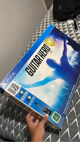 GUITAR HERO LIVE + GUITARRA