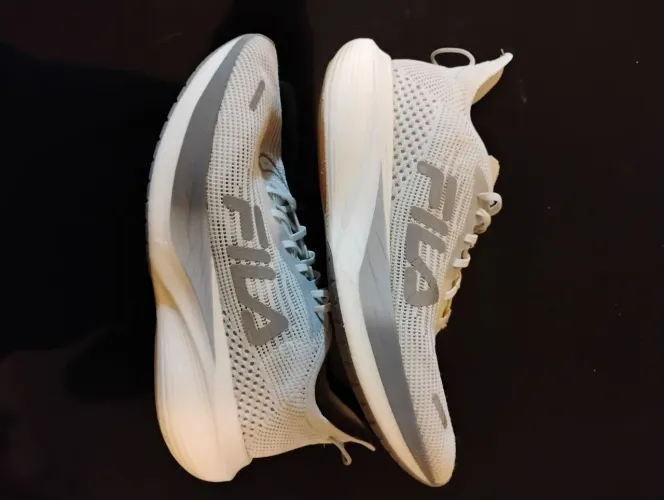 Tênis de Corrida Fila Racer Carbon 2