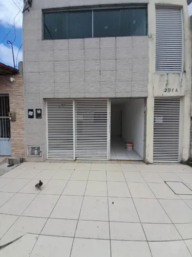 linda casa no bairro do poço