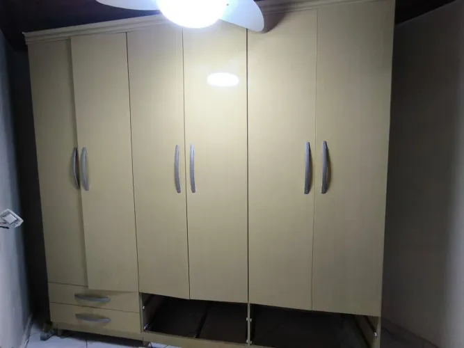 GUARDA ROUPA CASAL GRANDE