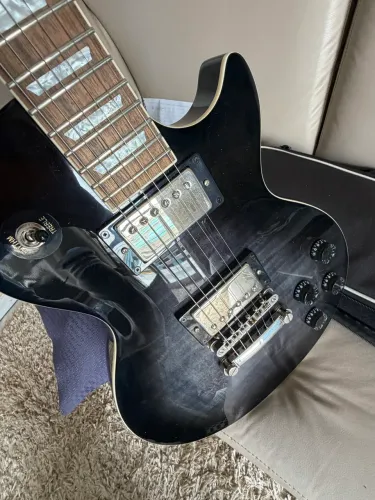 Guitarra Les Paul Epiphone Tribute Plus (3 meses de uso)