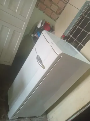 Vende se Freezzer Vertical 
