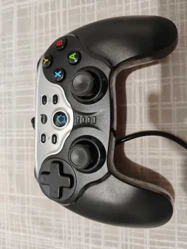 Vendo Controle Dazz cyborg PC