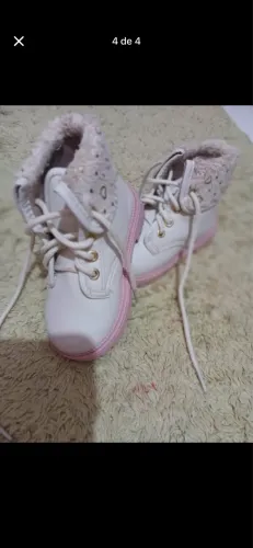 Bota infantil molekinha