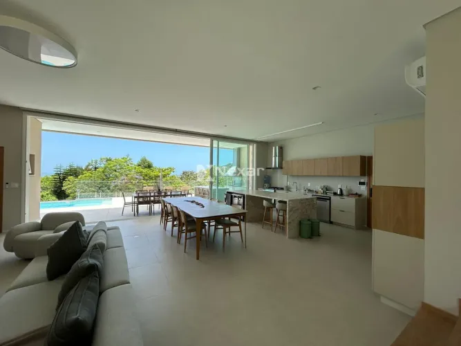 CASA ALTO PADRÃO COM VISTA MAR - PORTEIRA FECHADA