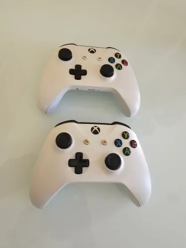 CONTROLE XBOX ONE S CONSERVADO FUNCIONANDO PERFEITAMENTE