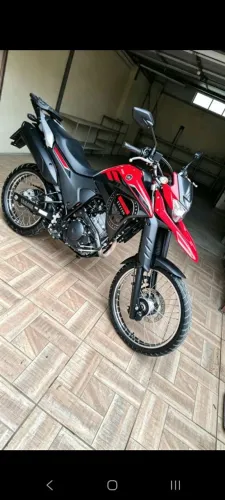 Lander 250 super inteira baixa km + sahara 2026