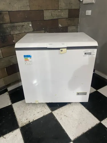 Vendo freezer cônsul 01 porta dupla ação 127 volts 311 litros funcionando