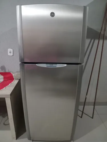 Vende-se geladeira marca fresh