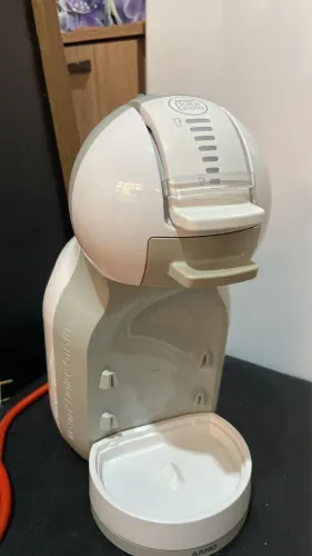 MáQUINA DE CAFÉ DOLCE GUSTO ? R$ 200