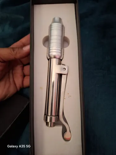 Caneta pressurizada
