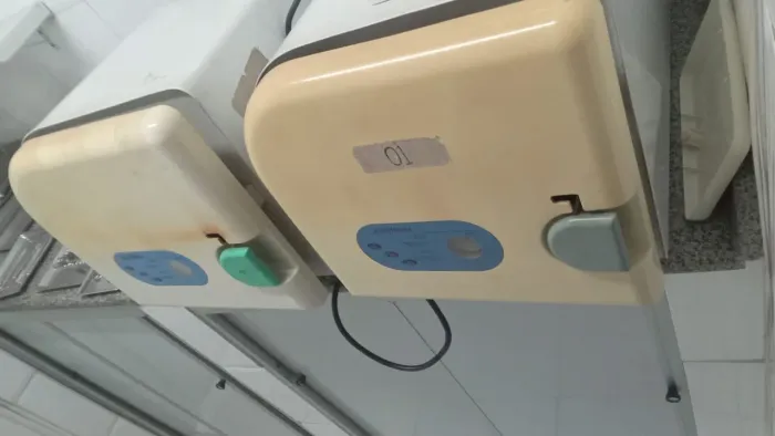 Auto clave para esterilizar materiais odontológicos, instrumentais cirúrgicos