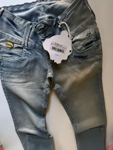 Calça - Roupa nova não usada