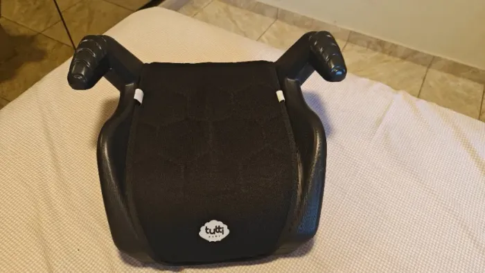 Assento Elevato para Carro 15 a 36Kg Tutti Baby - Preto