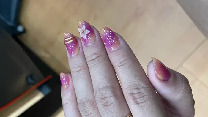 Nail designer
