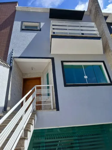 Sobrado na Avenida Direitos Humanos à venda, aceita financiamento !!!