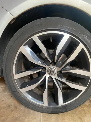 Rodas aro 17.Troco por aro 15