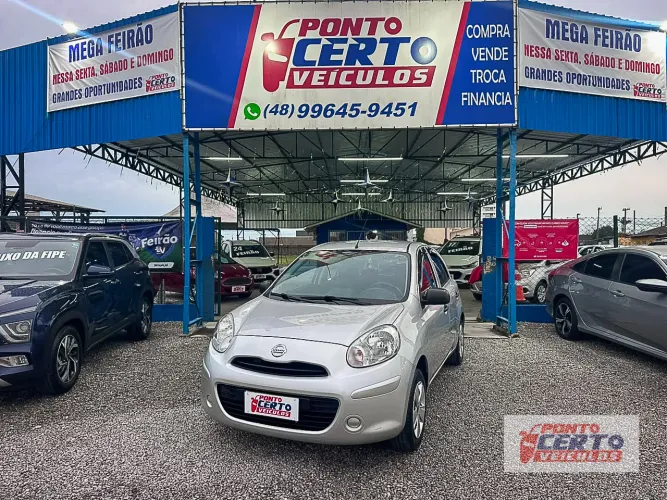 Nissan March 1.0 12V Flex 5P 2015
