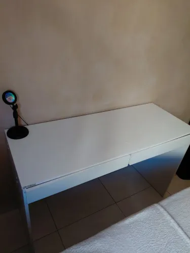 Escrivaninha básica (seminova)