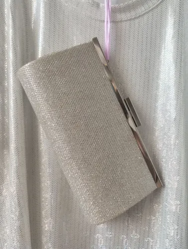 Coleção @ fashion BOLSA CLUTCH tecido prateado fecho de metal anos 20 festa de gala
