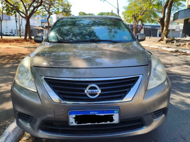Nissan Versa SV 1.6 16V Flex Fuel 4P Mec. 2014