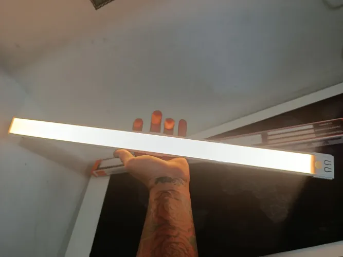 Luminária led recarregável com sensor de presença/ SUPER PROMOÇÃO