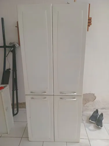 Armario de parede aço itatiaia nicho porta vidro 140 reais os dois