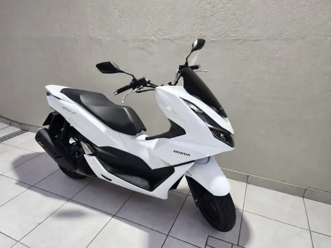 Pcx 160 abs ano 2024 com 11 mil km aceitamos troca